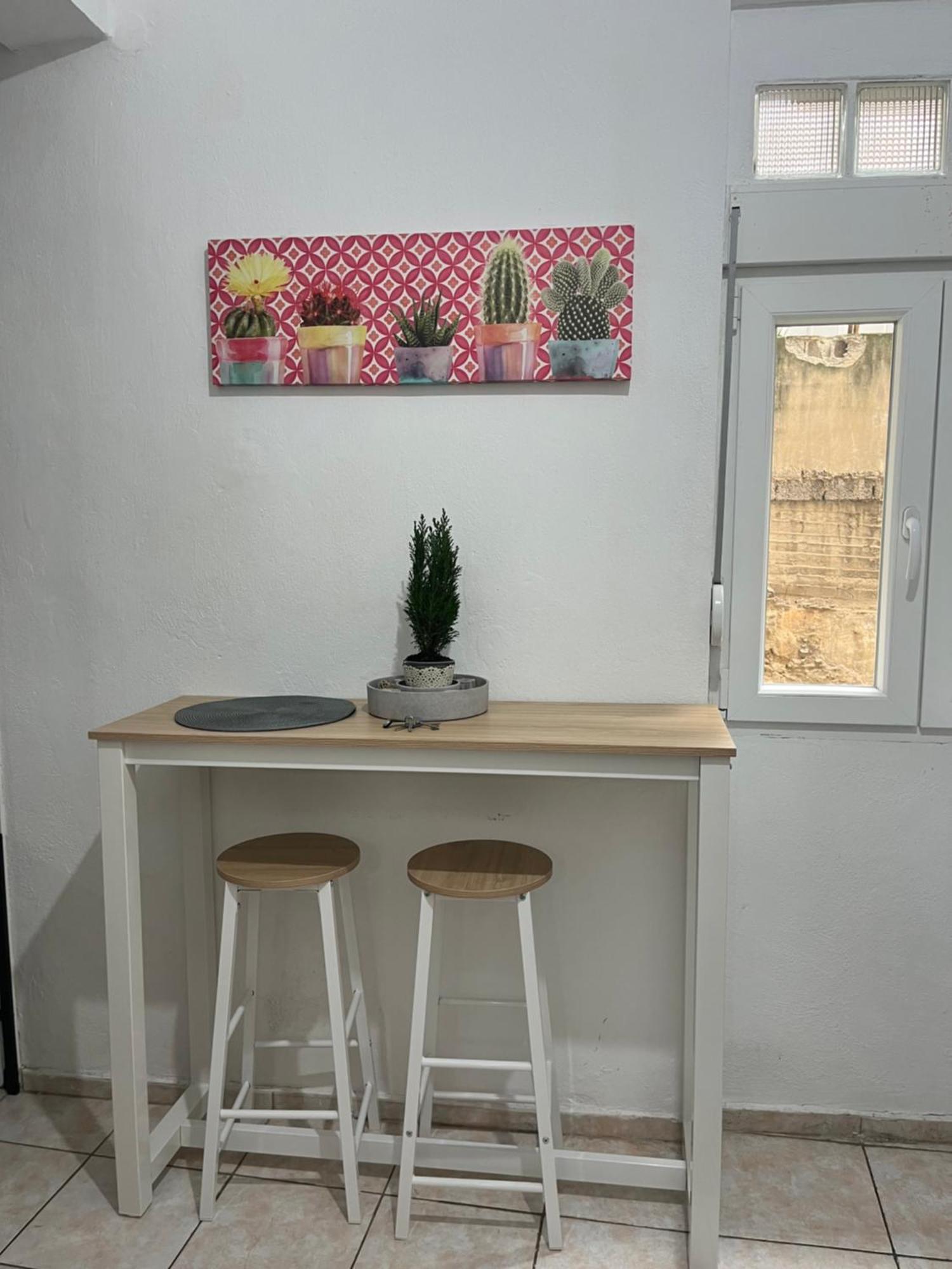 Apartament Istos *